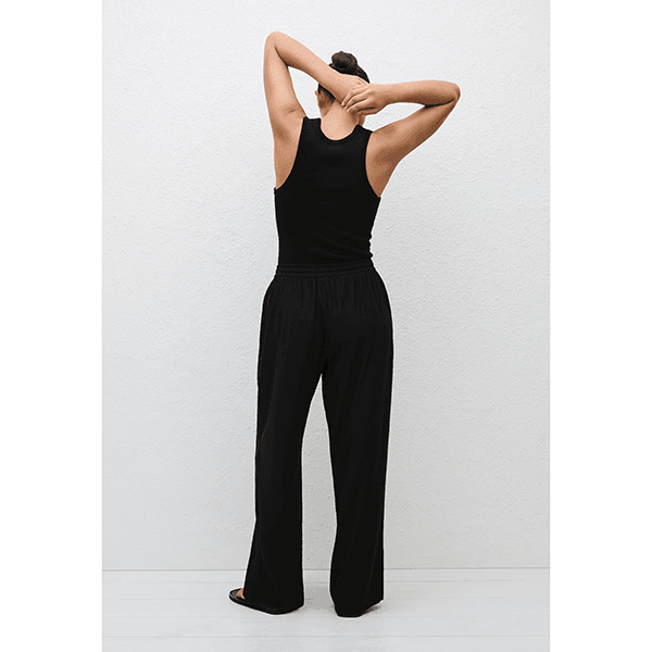 Matteau Ribbed Tank Black